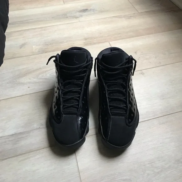 Cap & gown Jordan 13s 2019